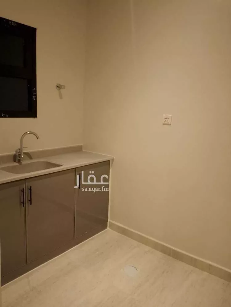 شقة للإيجار في شارع القليب, حي الضباب, مدينة الدمام, المنطقة الشرقية صورة 2