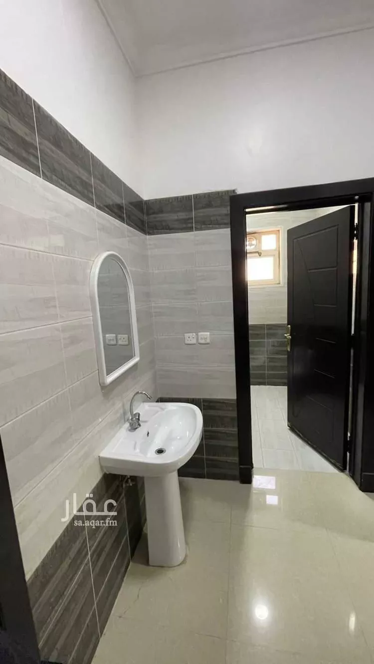 شقة للإيجار في شارع جبل الخال, حي ظهرة لبن, مدينة الرياض, منطقة الرياض