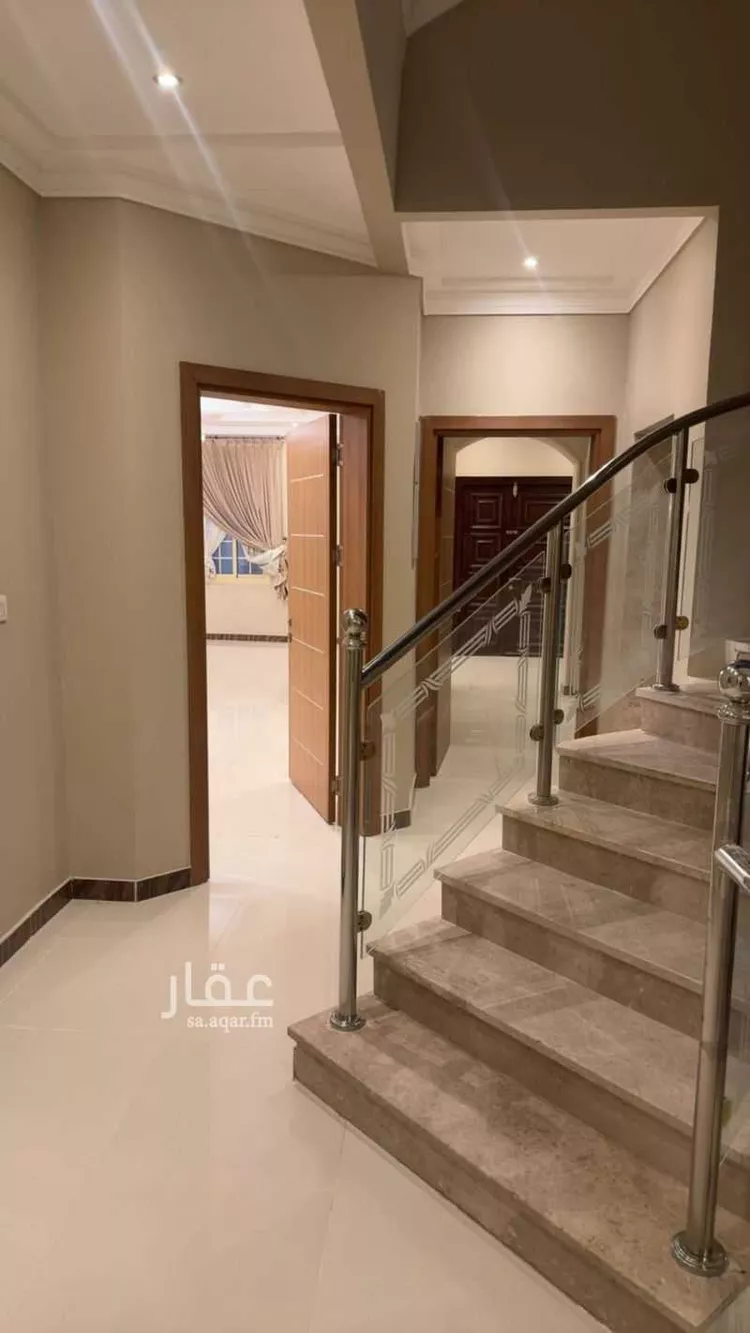 فيلا للبيع في شارع ناصر العمري, حي الزمرد, مدينة جدة, منطقة مكة المكرمة صورة 4