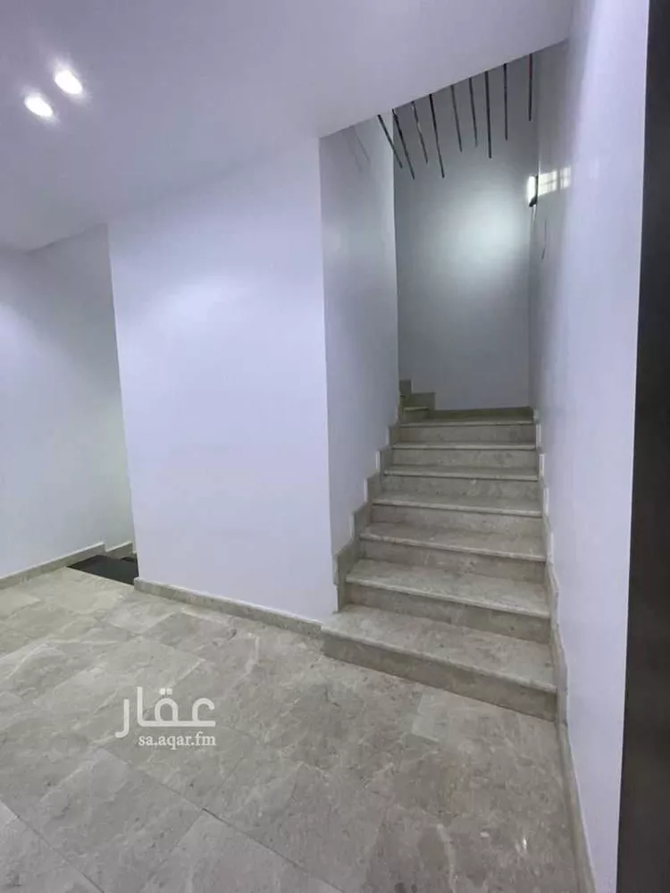 فيلا للبيع في شارع محمد فرج, حي الرياض, مدينة جدة, منطقة مكة المكرمة صورة 3