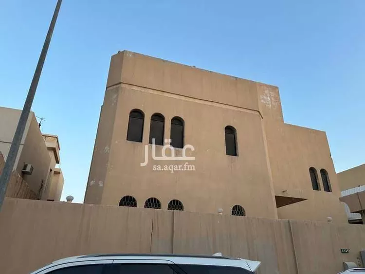 فيلا للبيع في شارع قاسم بن سعيد, حي الروضة, مدينة الرياض, منطقة الرياض صورة 2