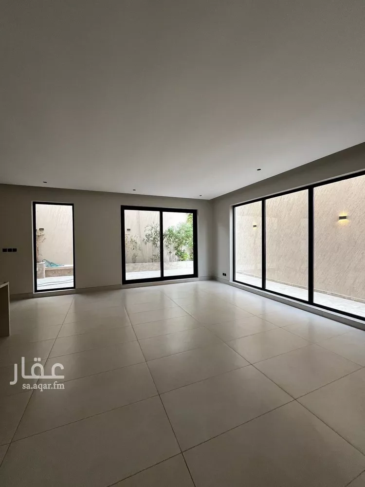 فيلا للإيجار في شارع ابن سحنون, حي القيروان, مدينة الرياض, منطقة الرياض صورة 4