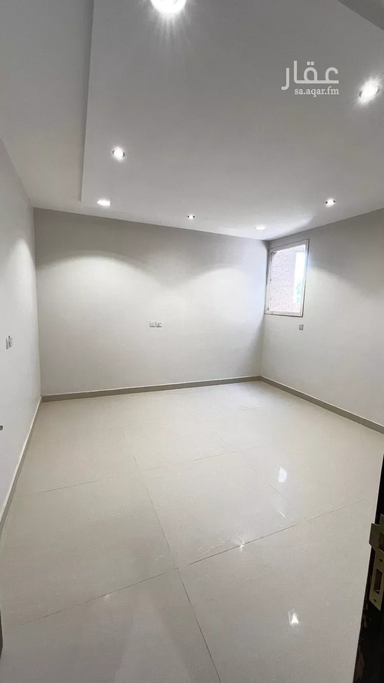 دور للإيجار في شارع عمر المحروسي, حي القيروان, مدينة الرياض, منطقة الرياض صورة 5