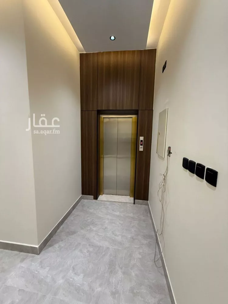 فيلا للبيع في شارع علاء الدين القرشي, حي العوالي, مدينة الرياض, منطقة الرياض صورة 2