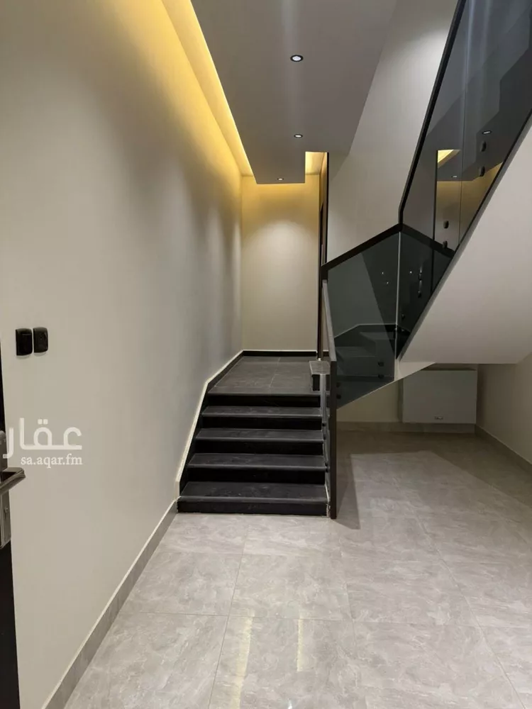 فيلا للبيع في شارع علاء الدين القرشي, حي العوالي, مدينة الرياض, منطقة الرياض صورة 3
