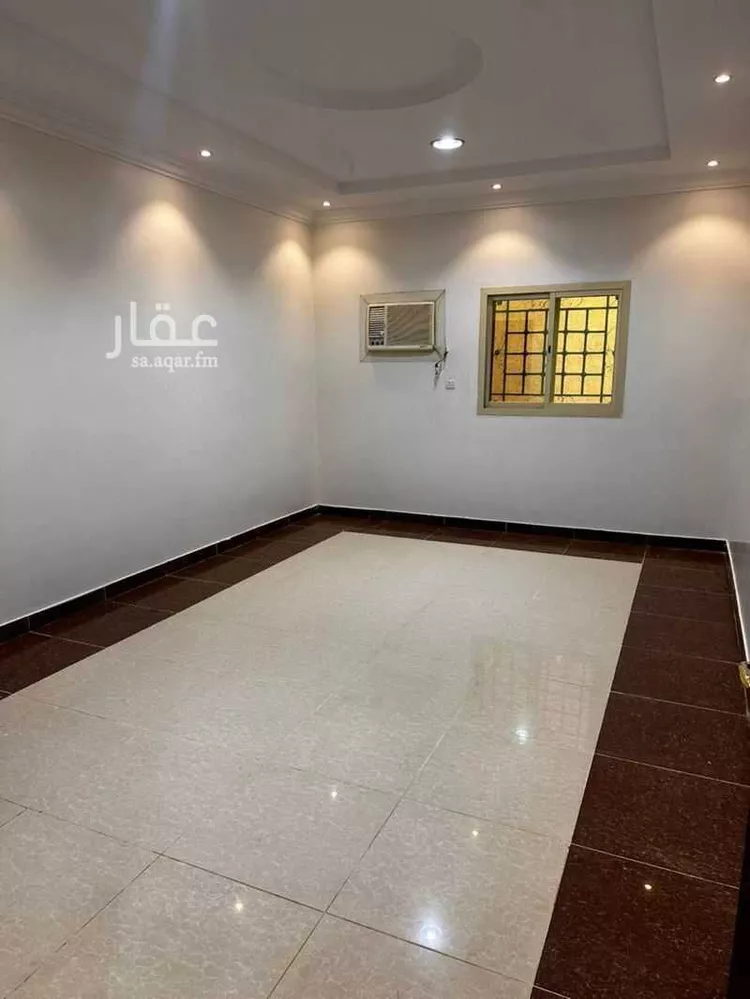 فيلا للبيع في شارع ابي العلاء الواسطي, حي الرمال, مدينة الرياض, منطقة الرياض 9