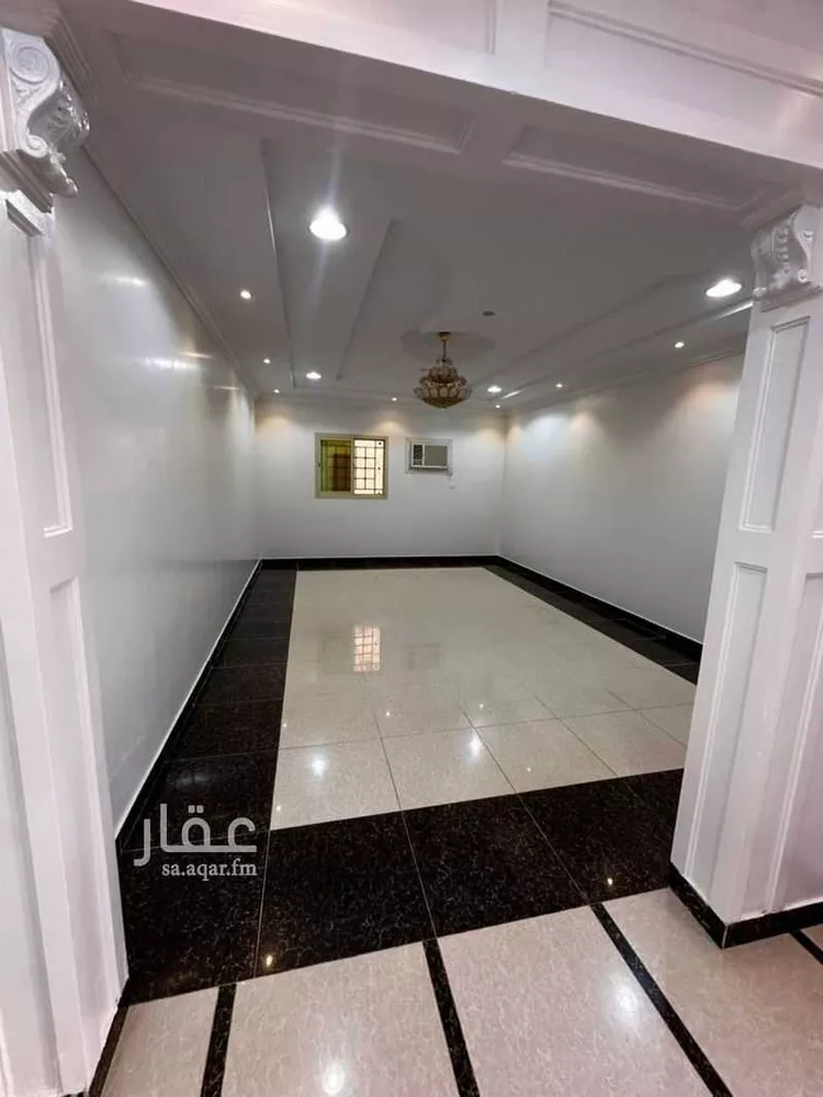 فيلا للبيع في شارع ابي العلاء الواسطي, حي الرمال, مدينة الرياض, منطقة الرياض 8