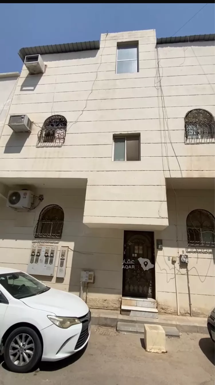 Building for Sale in Riyadh Al Malaz