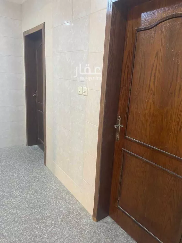 شقة للإيجار في شارع ابن المقرب, حي القصور, مدينة الظهران, المنطقة الشرقية صورة 2
