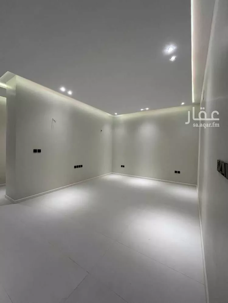 فيلا للبيع في شارع ابن أبي الفخار, حي عكاظ, مدينة الرياض, منطقة الرياض صورة 4
