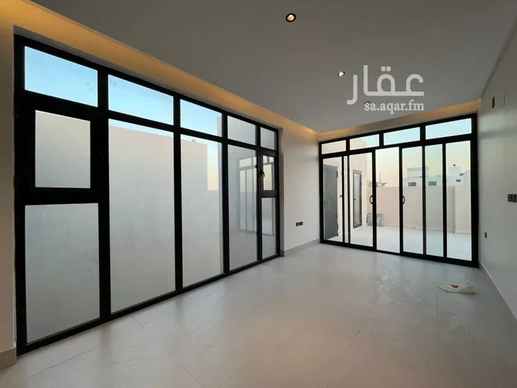 فيلا للبيع في شارع أحمد بن الحسن الأنصاري, حي المهدية, مدينة الرياض, منطقة الرياض 13