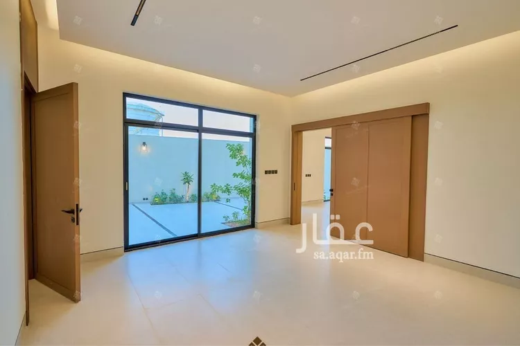 فيلا للبيع في شارع أبي الحسن الأسفرائيني, حي المهدية, مدينة الرياض, منطقة الرياض 17