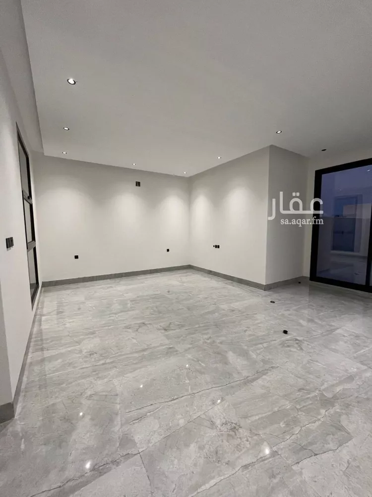 Villa for Sale in Riyadh Al Mahdiyah 19