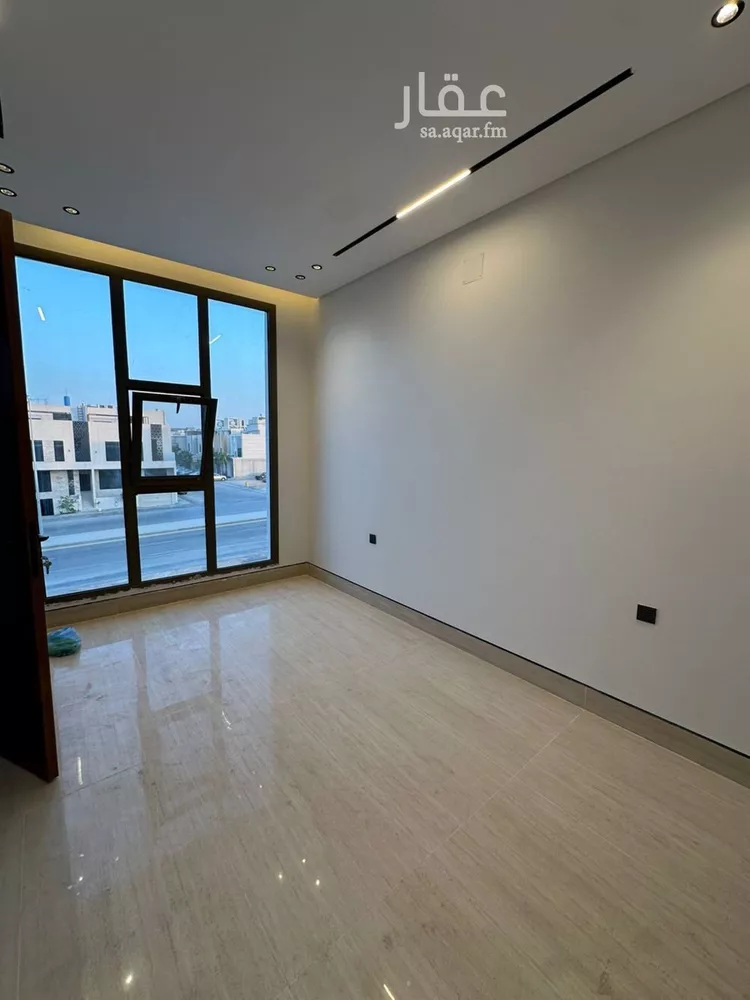 فيلا للبيع في شارع أبي الحسن الأسفرائيني, حي المهدية, مدينة الرياض, منطقة الرياض صورة 5