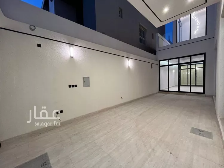 فيلا للبيع في شارع أحمد بن هاشم, حي المهدية, مدينة الرياض, منطقة الرياض صورة 3