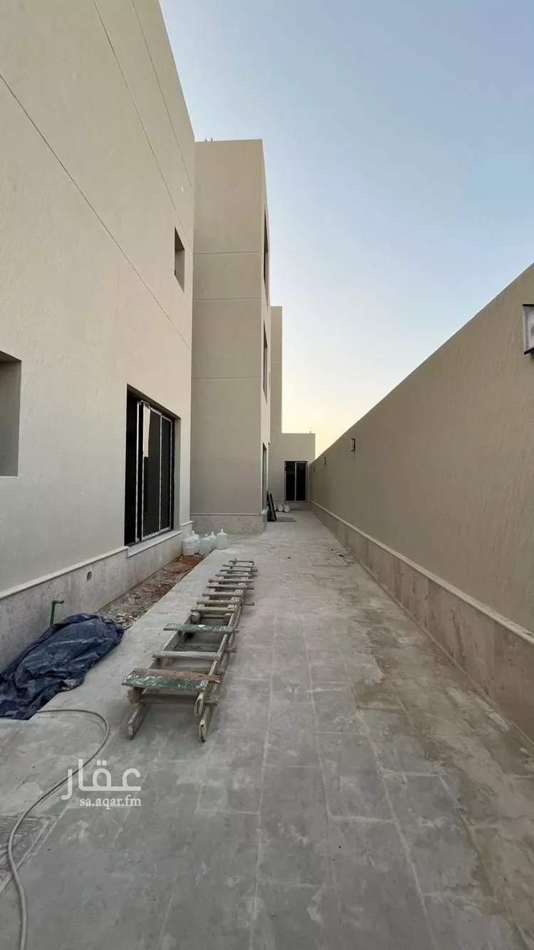 فيلا للبيع في شارع محمد بن أحمد الفاسي, حي المهدية, مدينة الرياض, منطقة الرياض صورة 2