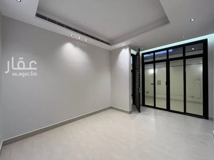 فيلا للبيع في شارع أحمد بن هاشم, حي المهدية, مدينة الرياض, منطقة الرياض صورة 2