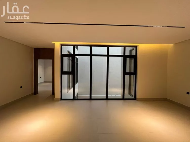 فيلا للبيع في شارع أحمد بن الحسن الأنصاري, حي المهدية, مدينة الرياض, منطقة الرياض صورة 5