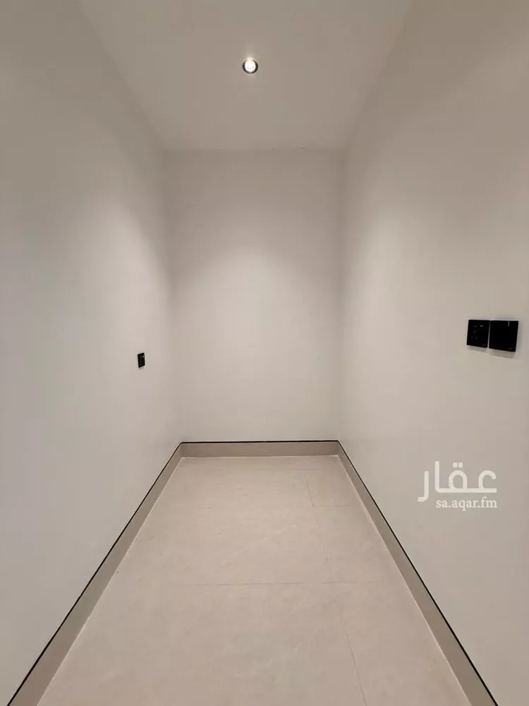 فيلا للبيع في شارع أبي الشيخ الأصبهاني, حي المهدية, مدينة الرياض, منطقة الرياض 16