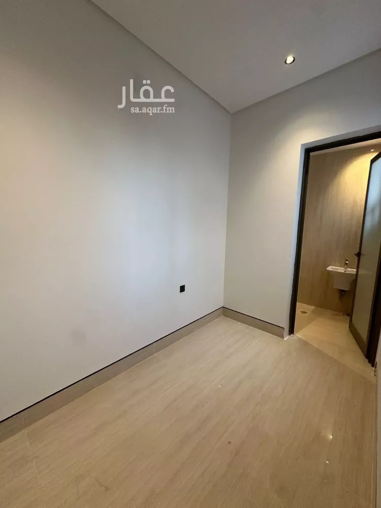 Villa for Sale in Riyadh Al Mahdiyah 9