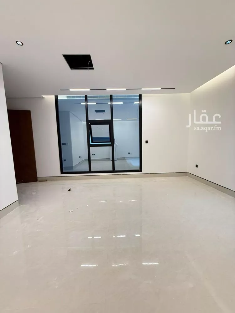 فيلا للبيع في شارع أبي الشيخ الأصبهاني, حي المهدية, مدينة الرياض, منطقة الرياض 15