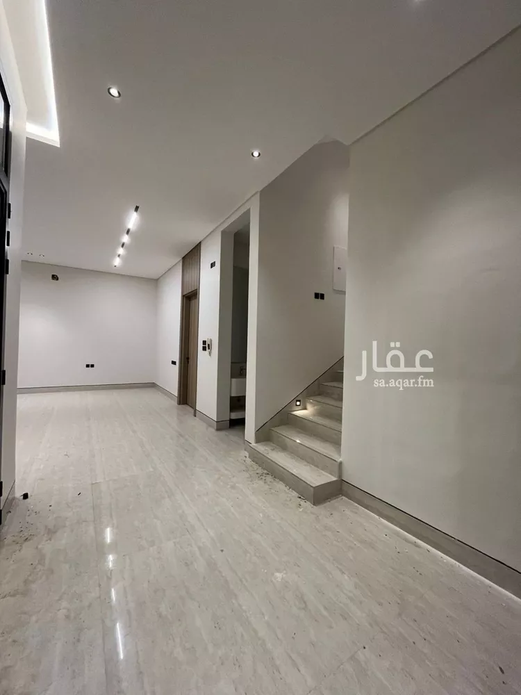 فيلا للبيع في شارع أحمد بن الحسن الأنصاري, حي المهدية, مدينة الرياض, منطقة الرياض 6