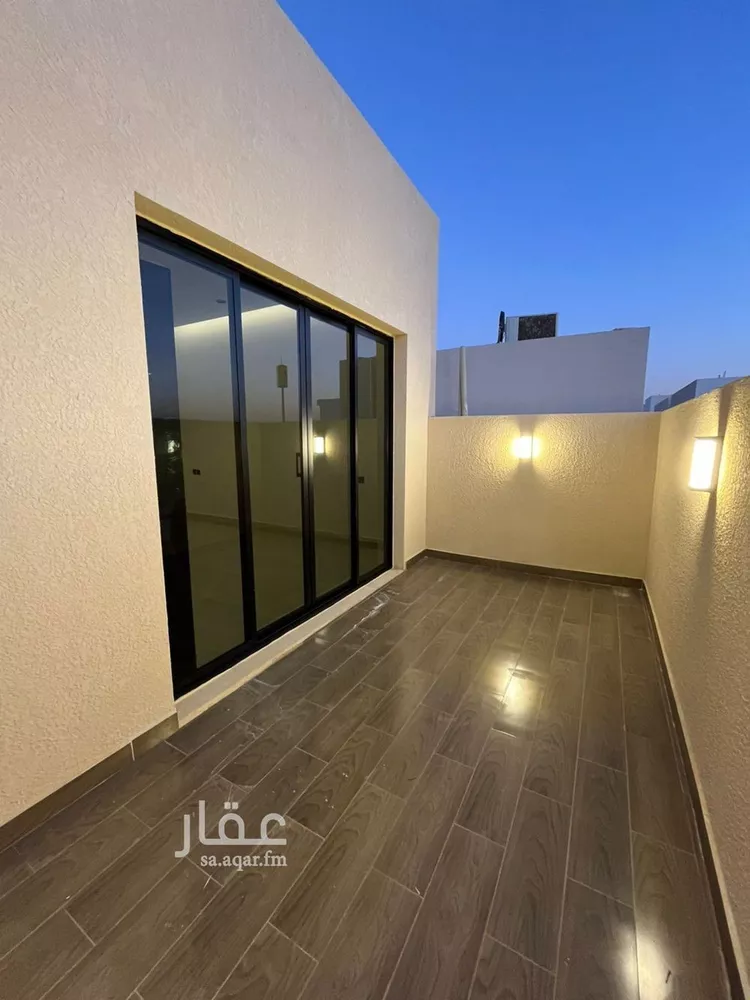 فيلا للبيع في شارع مليح بن طريف, حي المهدية, مدينة الرياض, منطقة الرياض 18