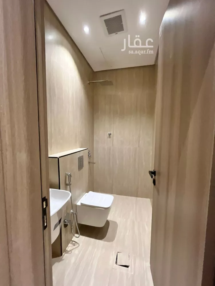 فيلا للبيع في شارع أبي الحسن الأسفرائيني, حي المهدية, مدينة الرياض, منطقة الرياض 6