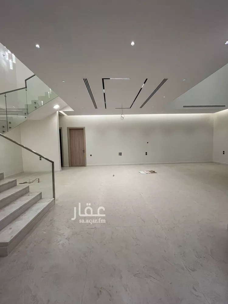 فيلا للبيع في شارع ابي الشيخ الاصبهاني, حي المهدية, مدينة الرياض, منطقة الرياض صورة 2