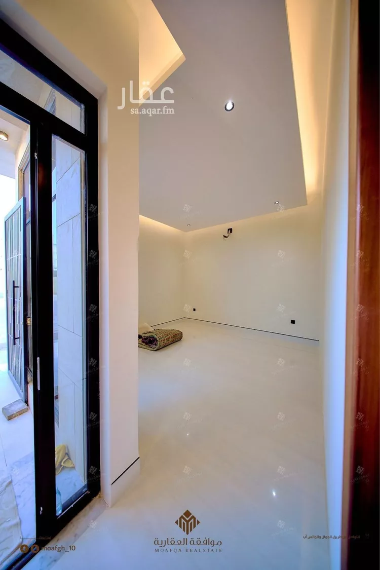 فيلا للبيع في شارع أبي الشيخ الأصبهاني, حي المهدية, مدينة الرياض, منطقة الرياض صورة 2