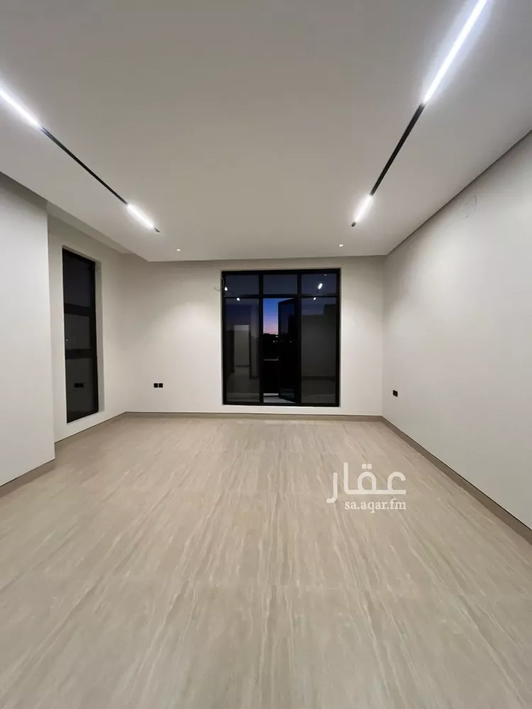 فيلا للبيع في شارع أبي الحسن الأسفرائيني, حي المهدية, مدينة الرياض, منطقة الرياض 18