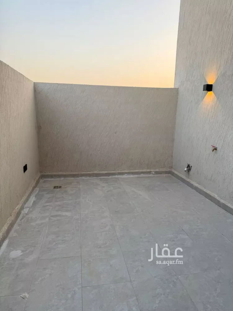 فيلا للبيع في شارع أبي الشيخ الأصبهاني, حي المهدية, مدينة الرياض, منطقة الرياض 30
