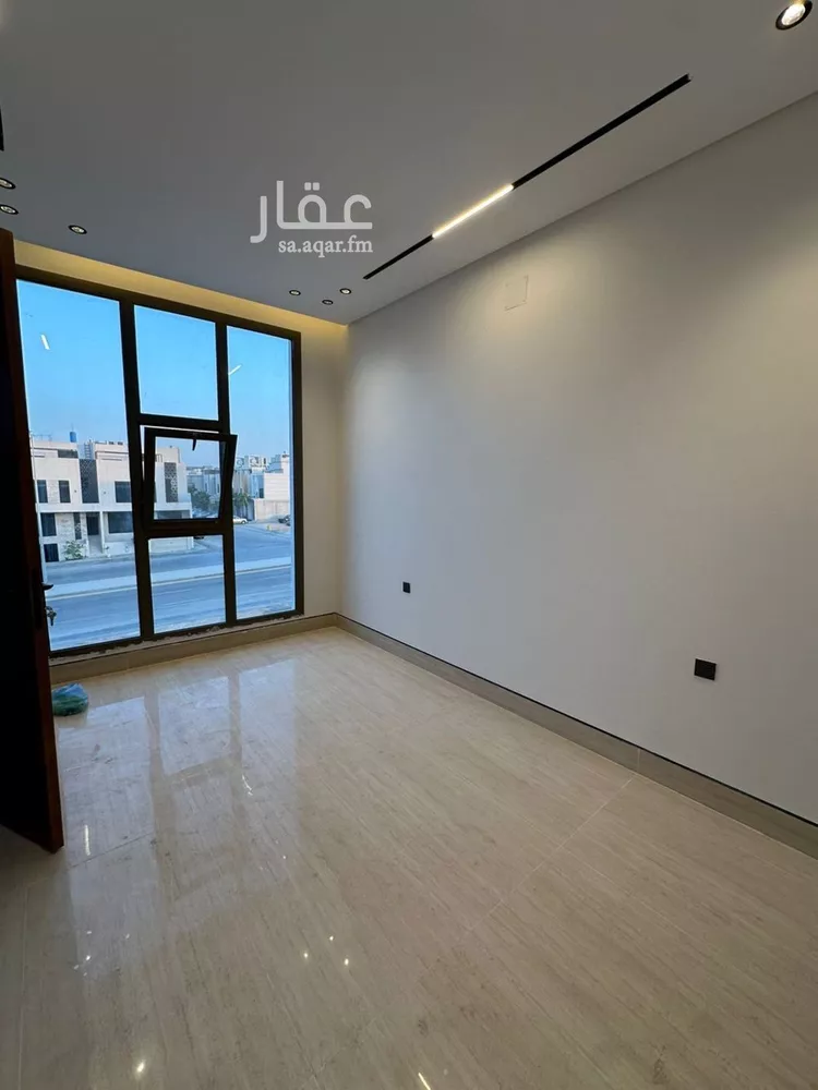 Villa for Sale in Riyadh Al Mahdiyah 16