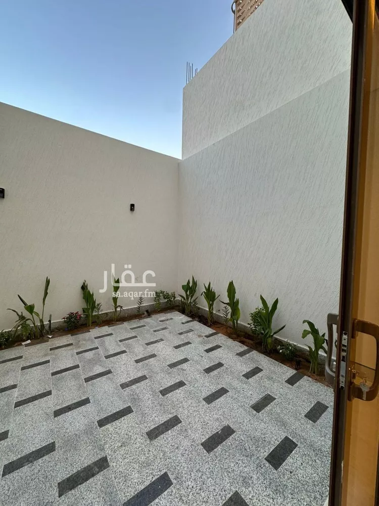 Villa for Sale in Riyadh Al Mahdiyah 12