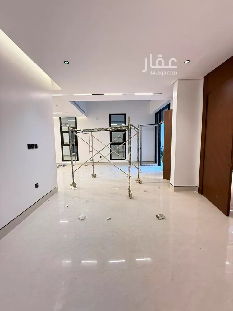 فيلا للبيع في شارع أبي الشيخ الأصبهاني, حي المهدية, مدينة الرياض, منطقة الرياض 8