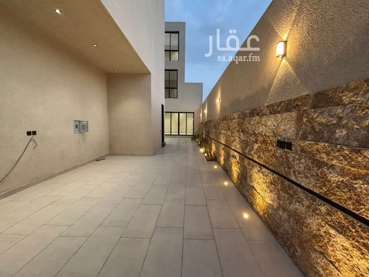 فيلا للبيع في شارع أحمد بن الحسن الأنصاري, حي المهدية, مدينة الرياض, منطقة الرياض 11