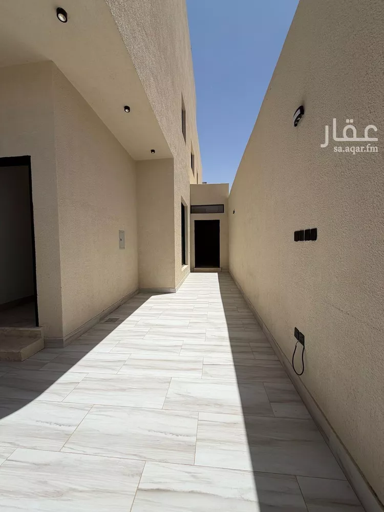 دور للبيع في شارع بكر بن محمد, حي الدريهمية, مدينة الرياض, منطقة الرياض صورة 2