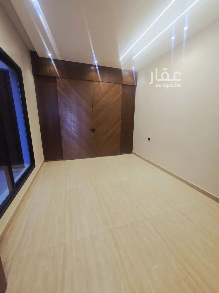 Floor for Sale in Riyadh Dhahrat Namar 13