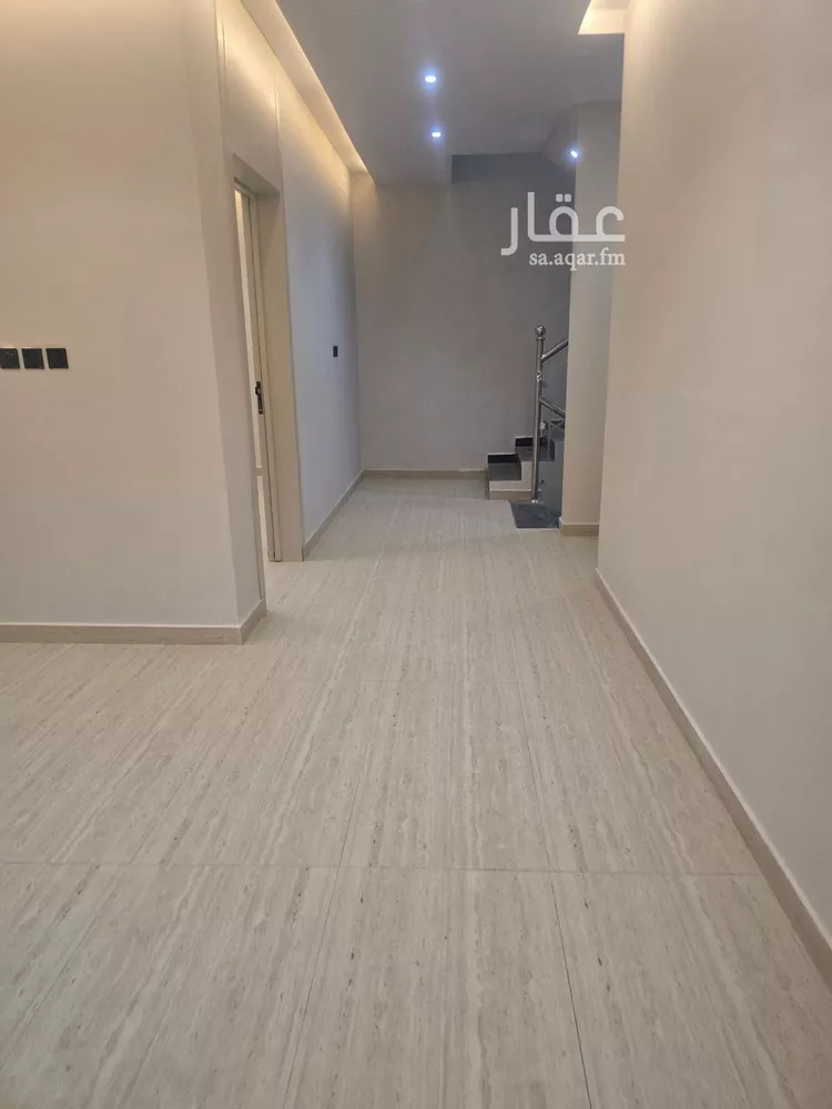 فيلا للبيع في شارع جبل الزهيمي, حي بدر, مدينة الرياض, منطقة الرياض صورة 5