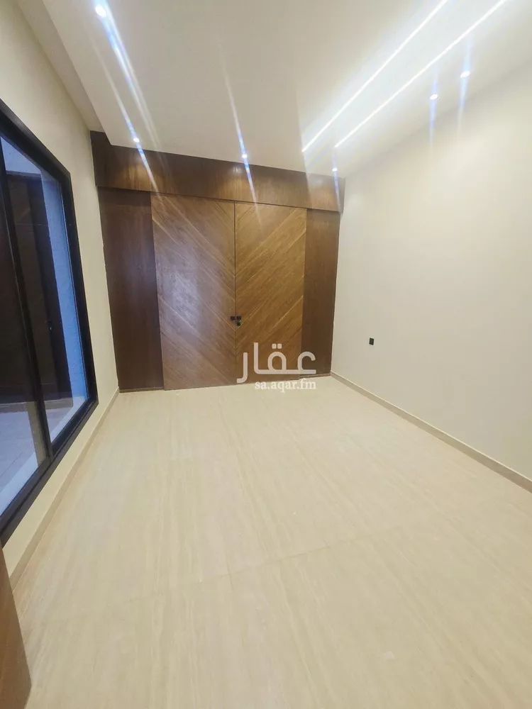 Floor for Sale in Riyadh Dhahrat Namar 9