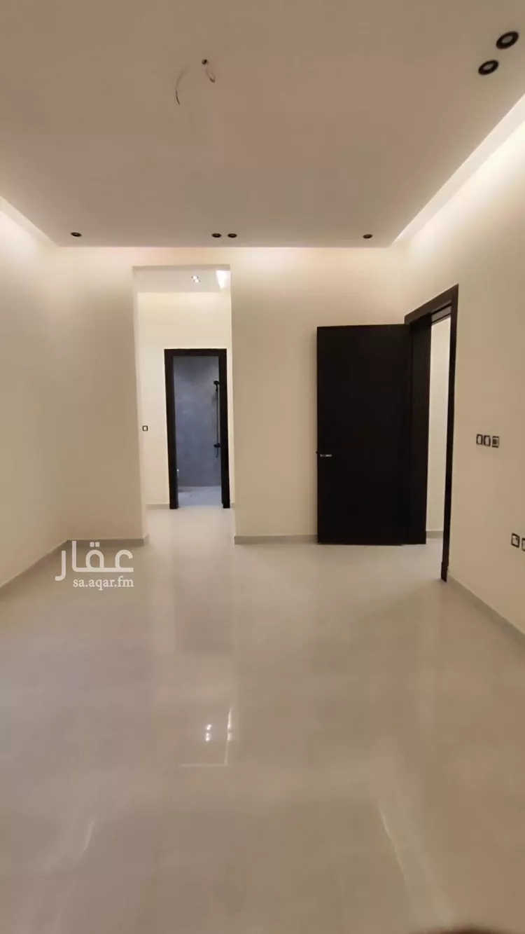 دور للبيع في شارع أحمد الطبري, حي طويق, مدينة الرياض, منطقة الرياض صورة 3