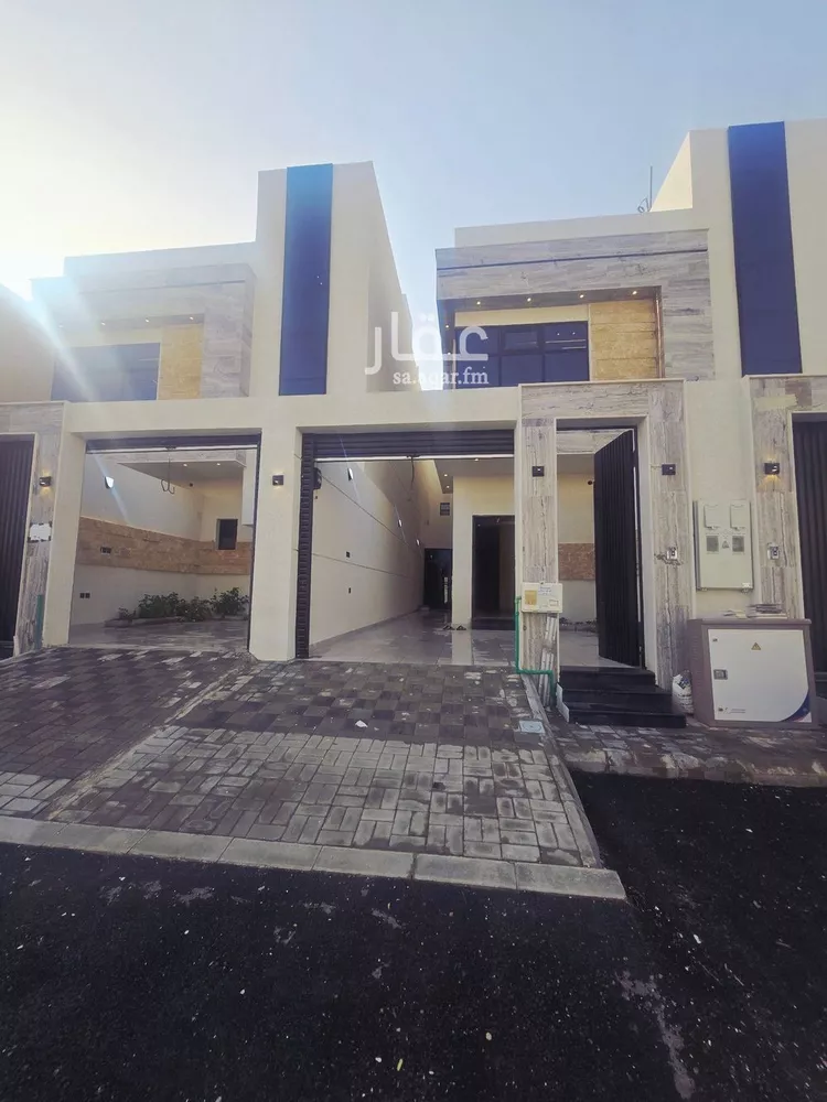 Floor for Sale in Riyadh Dhahrat Namar 11