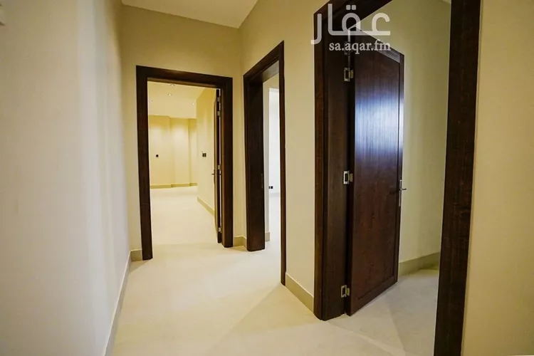 فيلا للبيع في شارع عمر بن إبراهيم الشجري, حي القيروان, مدينة الرياض, منطقة الرياض صورة 2