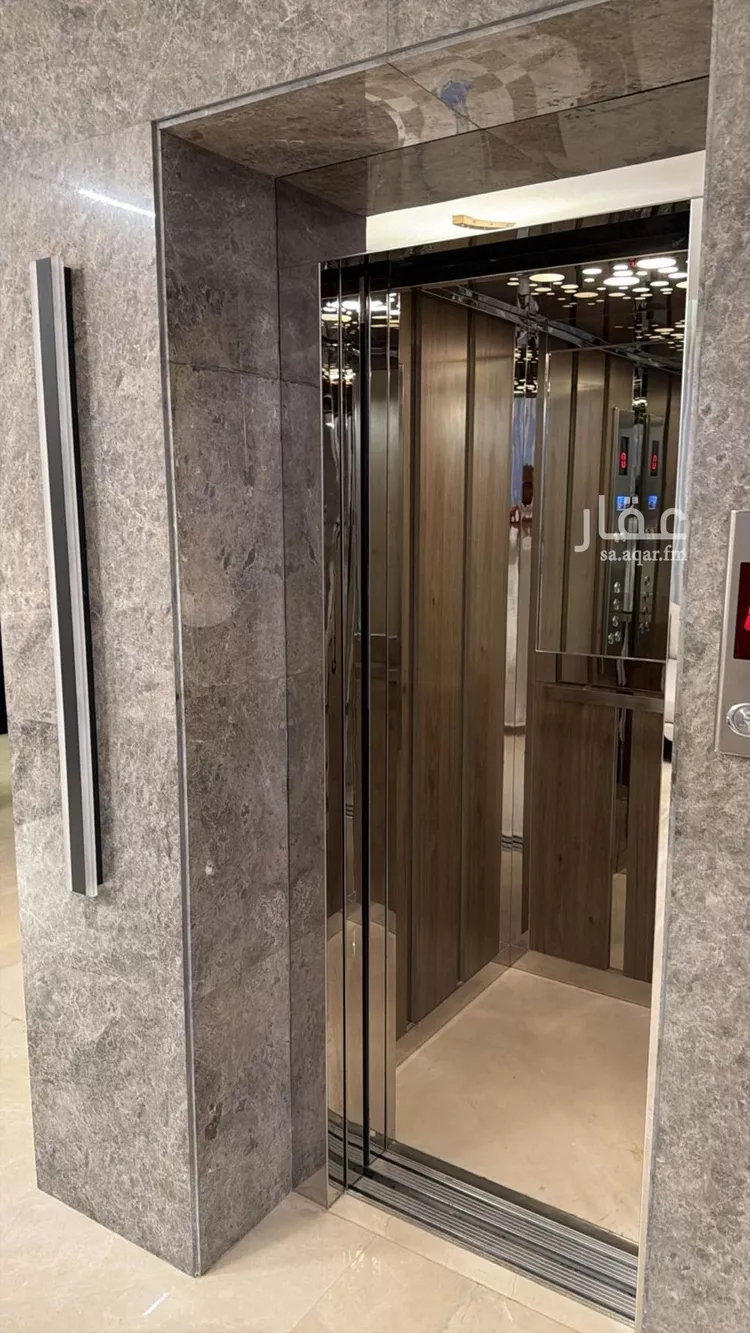 فيلا للبيع في شارع الفوار, حي حطين, مدينة الرياض, منطقة الرياض صورة 5