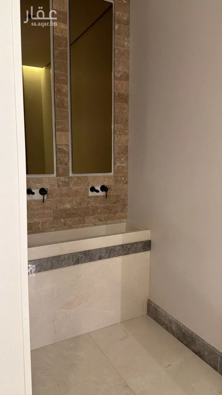 فيلا للبيع في شارع الفوار, حي حطين, مدينة الرياض, منطقة الرياض صورة 4