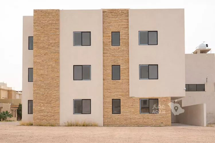 عمارة للإيجار في شارع عمير بن سنان بن عرفطة, حي المهدية, مدينة الرياض, منطقة الرياض 3