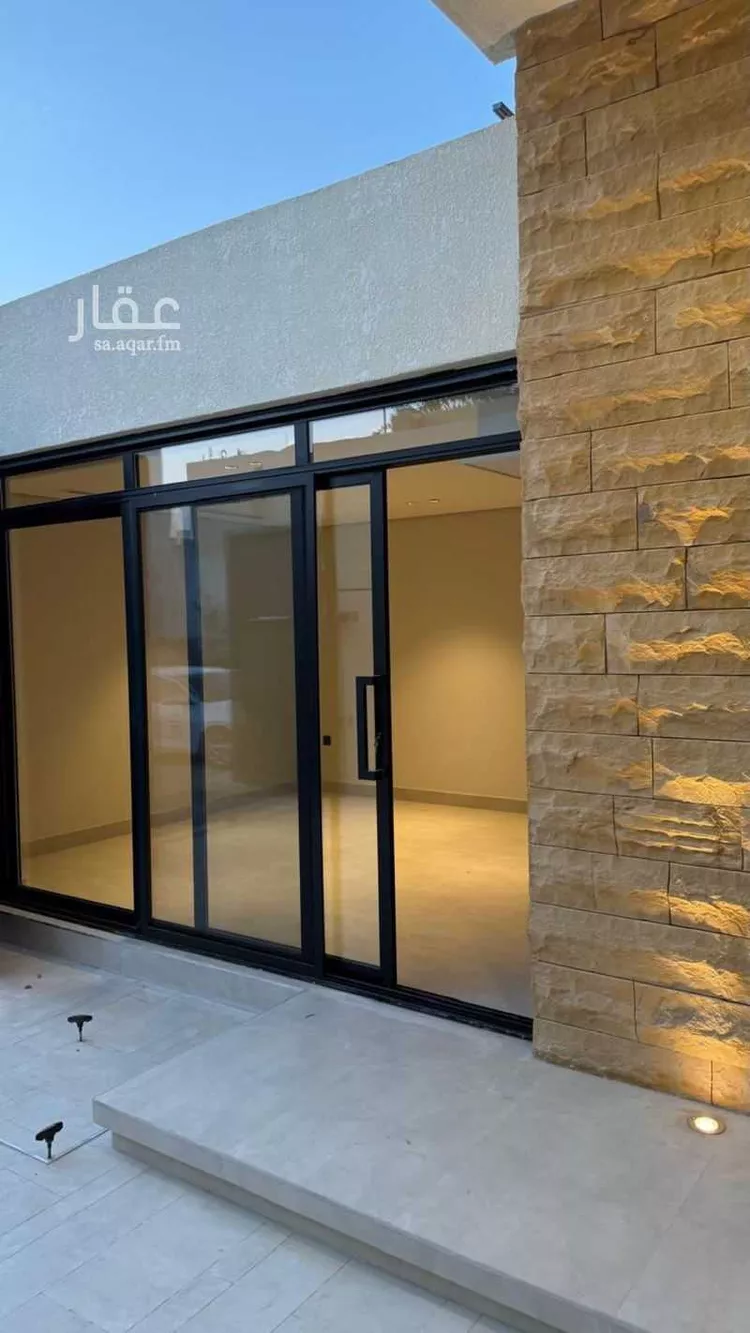 دور للبيع في شارع الحسن بن أحمد الجلال, حي العارض, مدينة الرياض, منطقة الرياض صورة 3