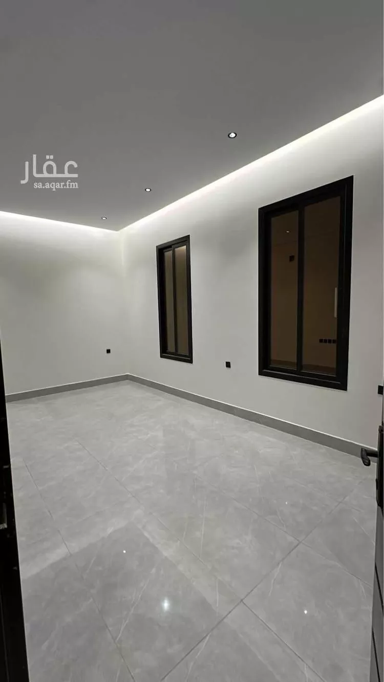 دور للبيع في شارع الشيخ خليفة بن حمد ال ثاني, حي المعيزيلة, مدينة الرياض, منطقة الرياض 1 صورة