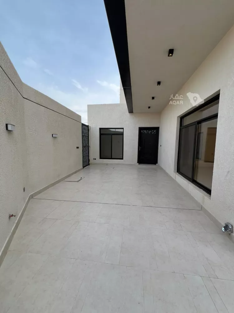Villa for Sale in Riyadh Okaz 4
