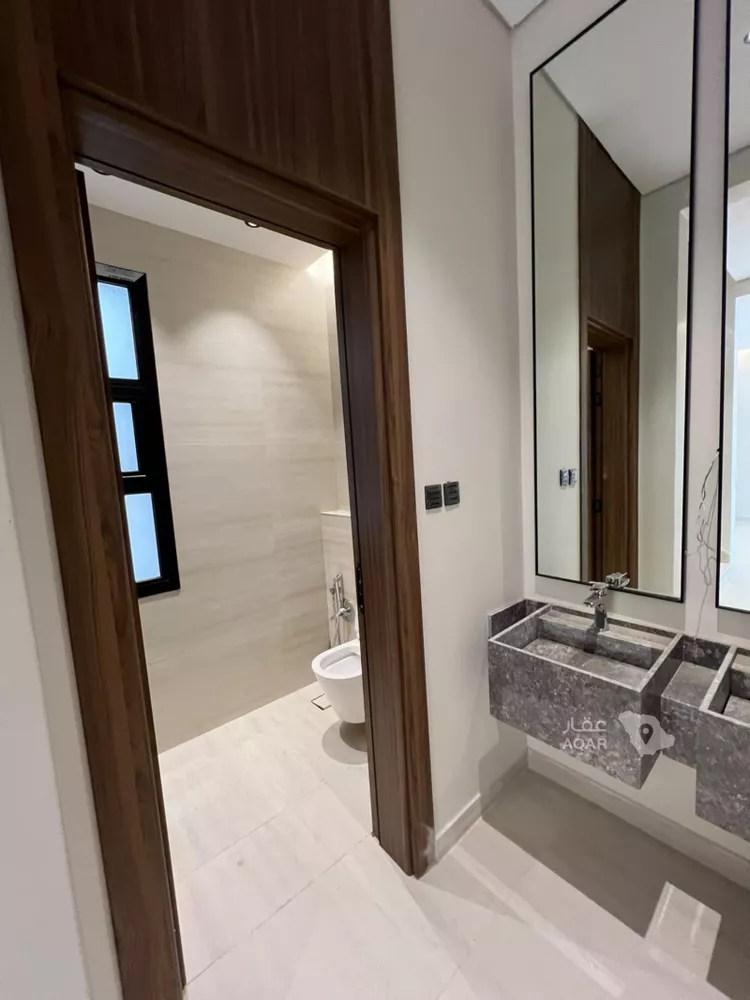 Villa for Sale in Riyadh Okaz 17